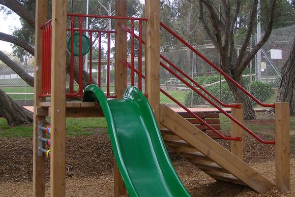 Park Orchards Reserve playground